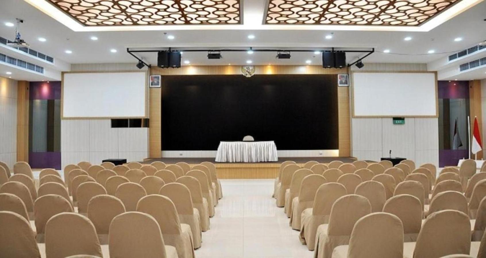 Beverly Hotel Batam Nagoya Exterior photo