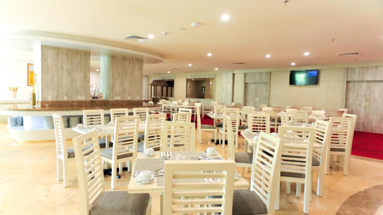 Beverly Hotel Batam Nagoya Exterior photo